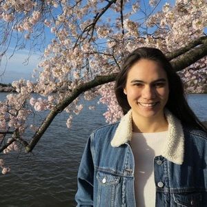 Meet your Posher, Marisa